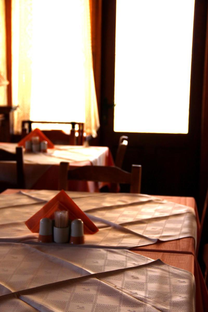 Rizoma Guesthouse Mikrón Khoríon Esterno foto